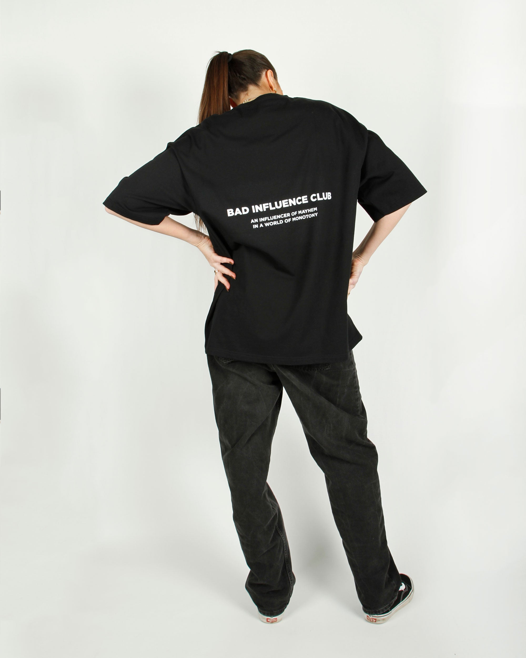 Nicki Tee Black