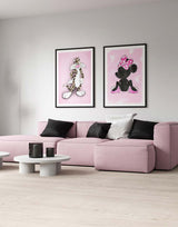 "Naughty Mouse" – Pink av Thea W. | Limited Edition Kunstplakat | People of Tomorrow
